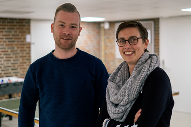 Esmee werkt als sociotherapeut bij het Autisme Expertisecentrum Emerhese Jeugd in Bussum. Een klinische behandelsetting voor jongeren met autisme. 